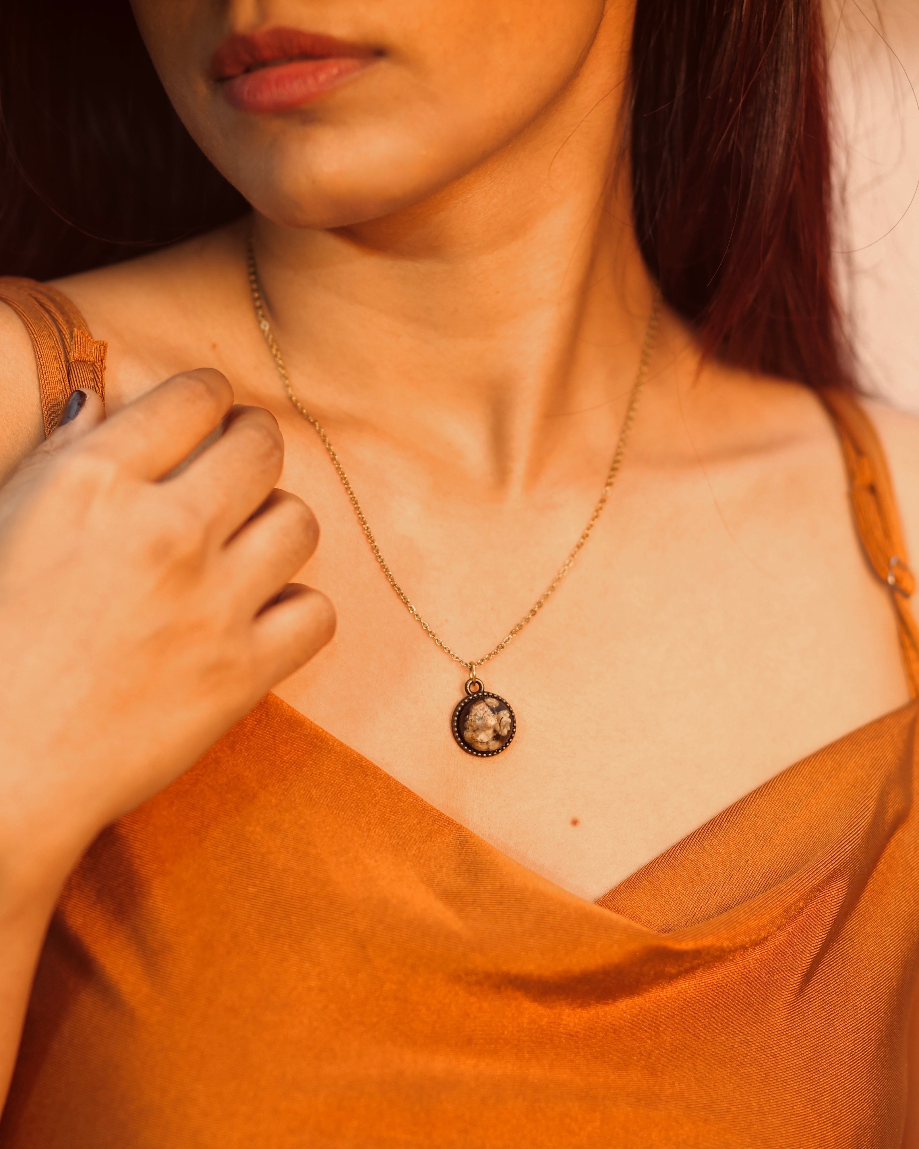 Ozothamnus Locket – THE HANDMADE CHARMS