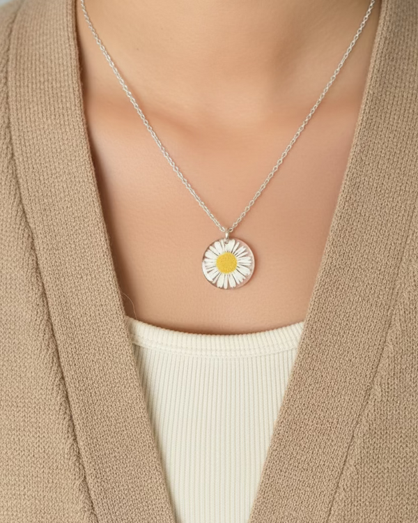 White Aster Pendant