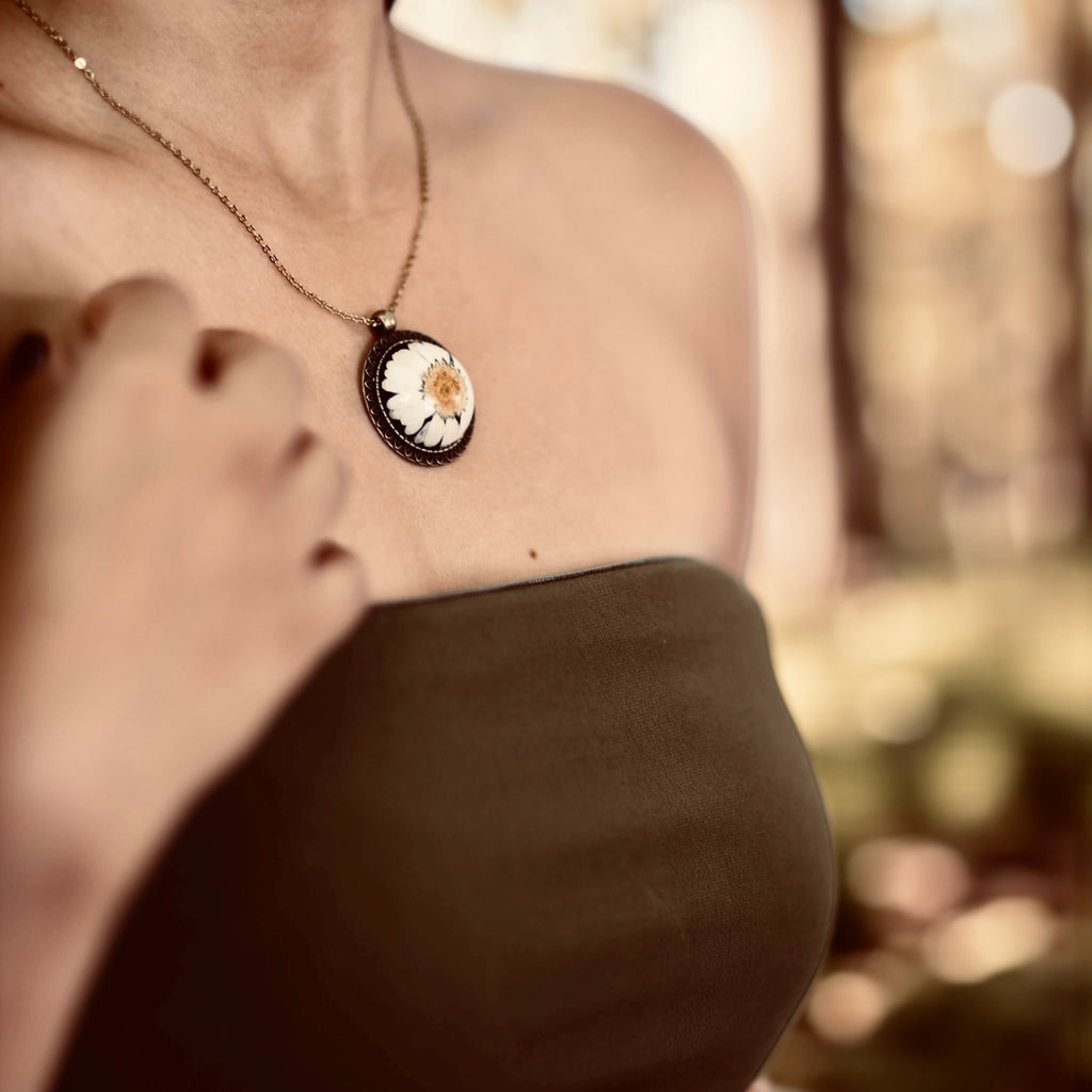 Daisy Pendant